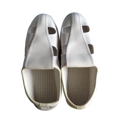 Chaussures unisexes de Cleanroom d'Esd de trou de PVC quatre de couleur blanche